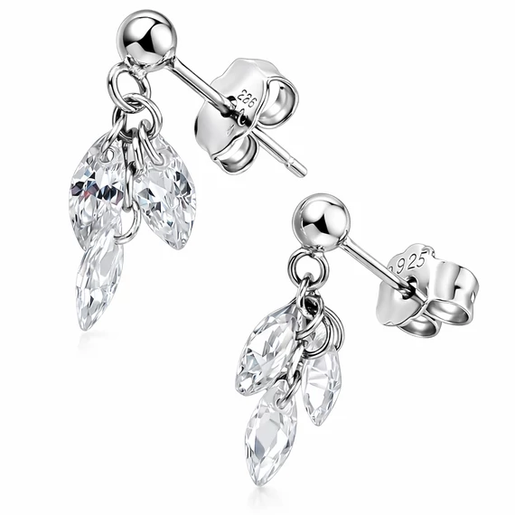 Ezüst fülbevaló kristállyal