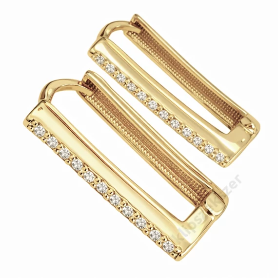 Szögletes arany fülbevaló